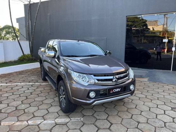 MITSUBISHI L200 TRITON 2.4 16V TURBO DIESEL SPORT HPE TOP CD 4P 4X4 AUTOMÁTICO
